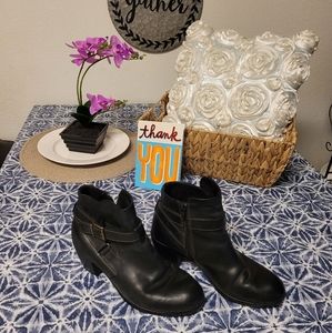 Women's BOC booties  size 8